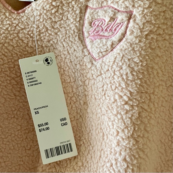 🎉HP🎉 NWT BDG Collins Fleece Pullover Sweatshirt in Peach - Picture 7 of 7
